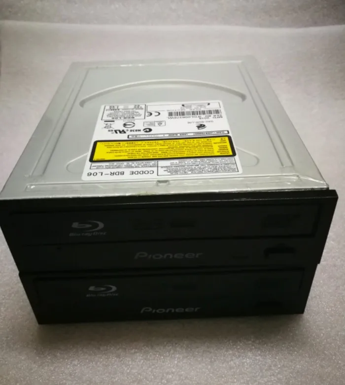 

For Pioneer 8X Blu-ray burner 8-12X Blu-ray drive, supports 3D Blu-ray burning