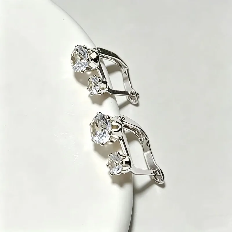 Minimalist New Style Temperament Versatile Fashion Light Luxury Niche High-end Design Stud Earrings