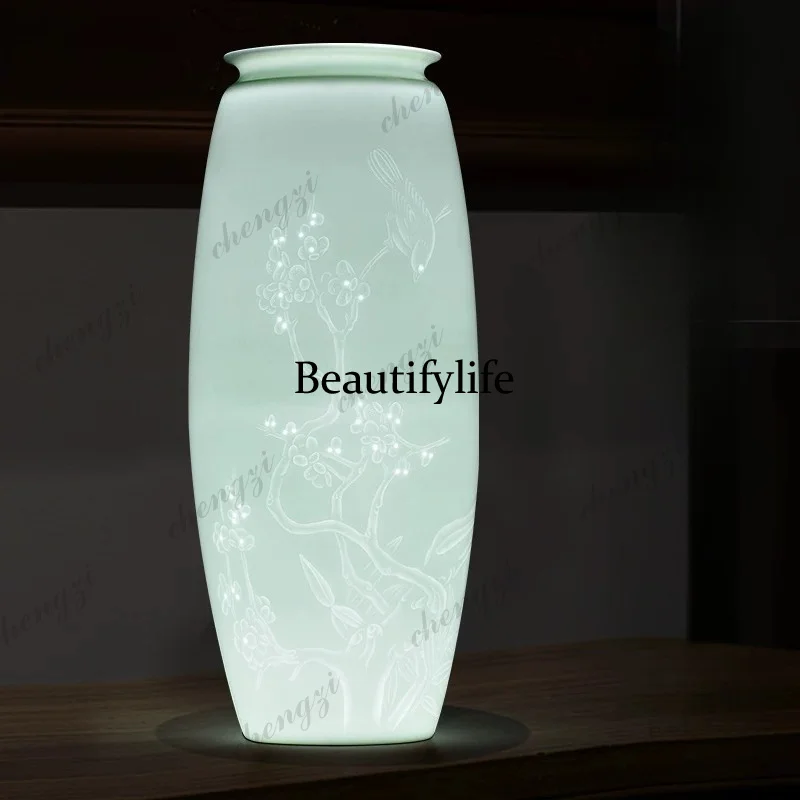 Jingdezhen ceramics, hand-painted exquisite porcelain vase, flower arrangement living room bogu rack gift ornament