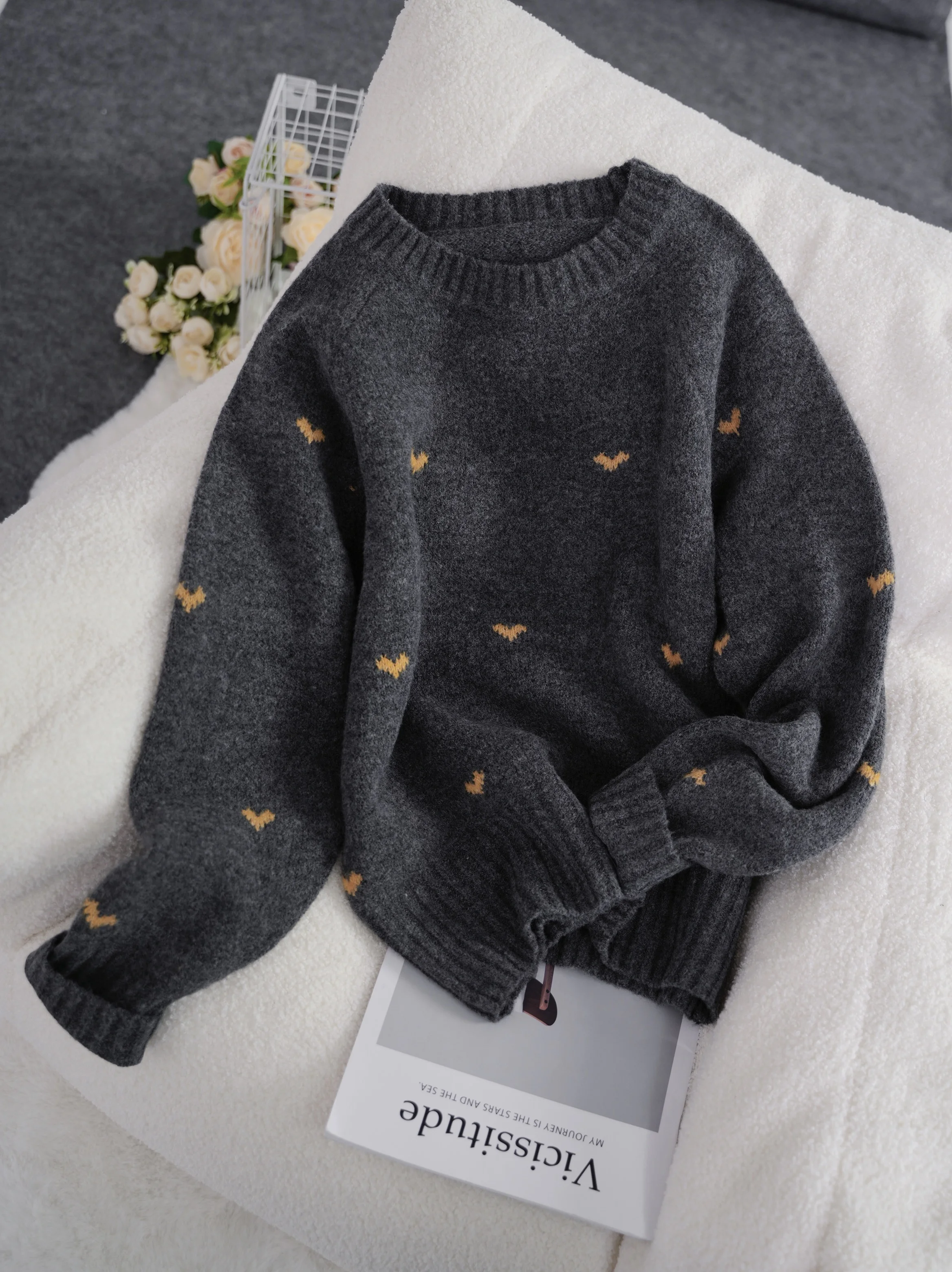 Valentinstag-Damen-Häkelpullover – Langarmpullover mit fliegendem Vogel- und Herzmuster, Herbst-Neuankömmling, lässige Streetwear
