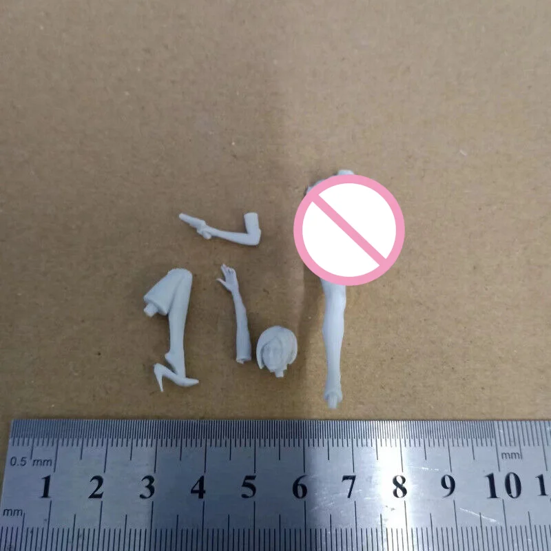 1/24 Scale Resin Figure Model Kit Ada Wong Unassembled Unpainted Statuettes Boy Toys