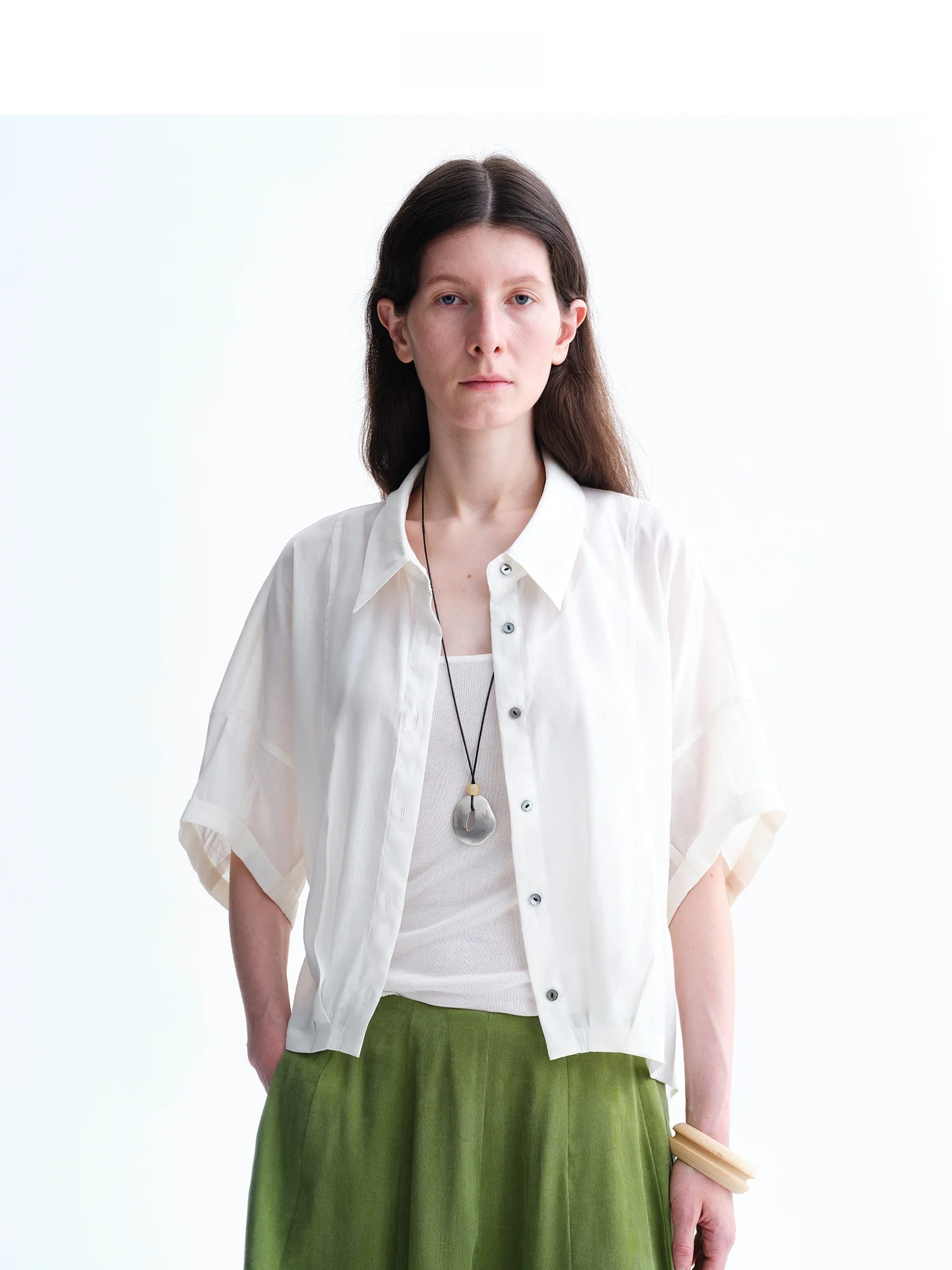 

Simple Linen Bloomer Shirt Short Sleeve Pleated Front Short Back Long Hem Roll Casual Women's Fashion Spring Shirt