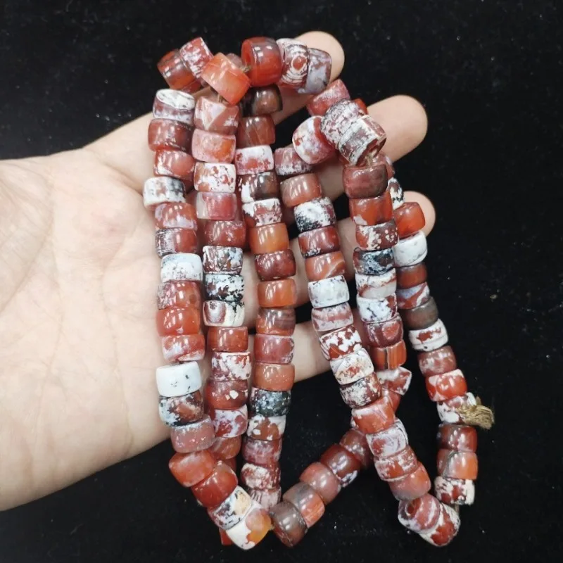 Collar de oración étnico tribal de ágata roja antigua con cuentas Heishi de disco plano de cornalina roja desgastada