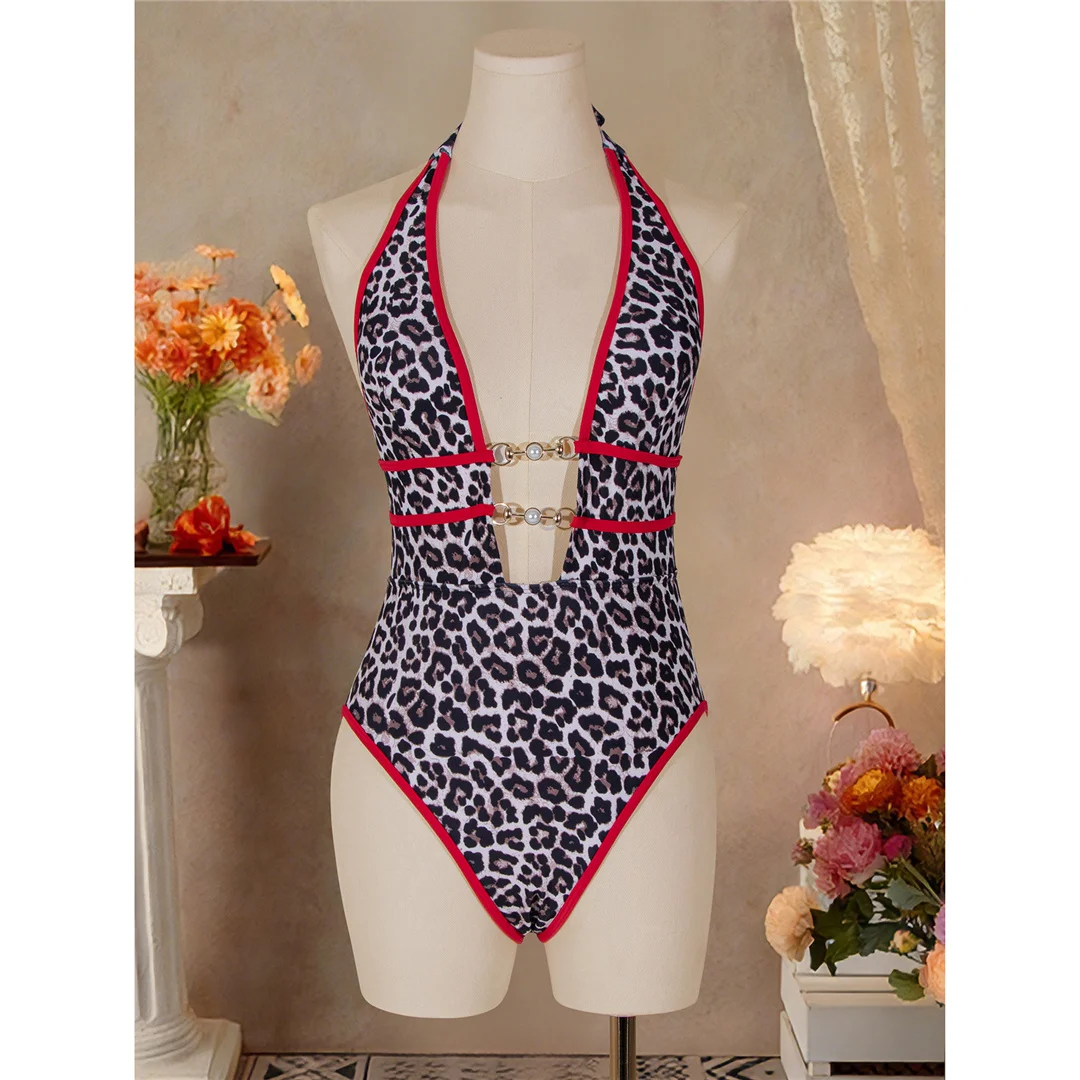 Leopard-Halter-Badeanzug mit tiefem V-Ausschnitt, einteilig, Damen-Bademode, rückenfreies Design, hoher Beinausschnitt, gepolstert, Badeanzug, Modell V7810. – Detail 5