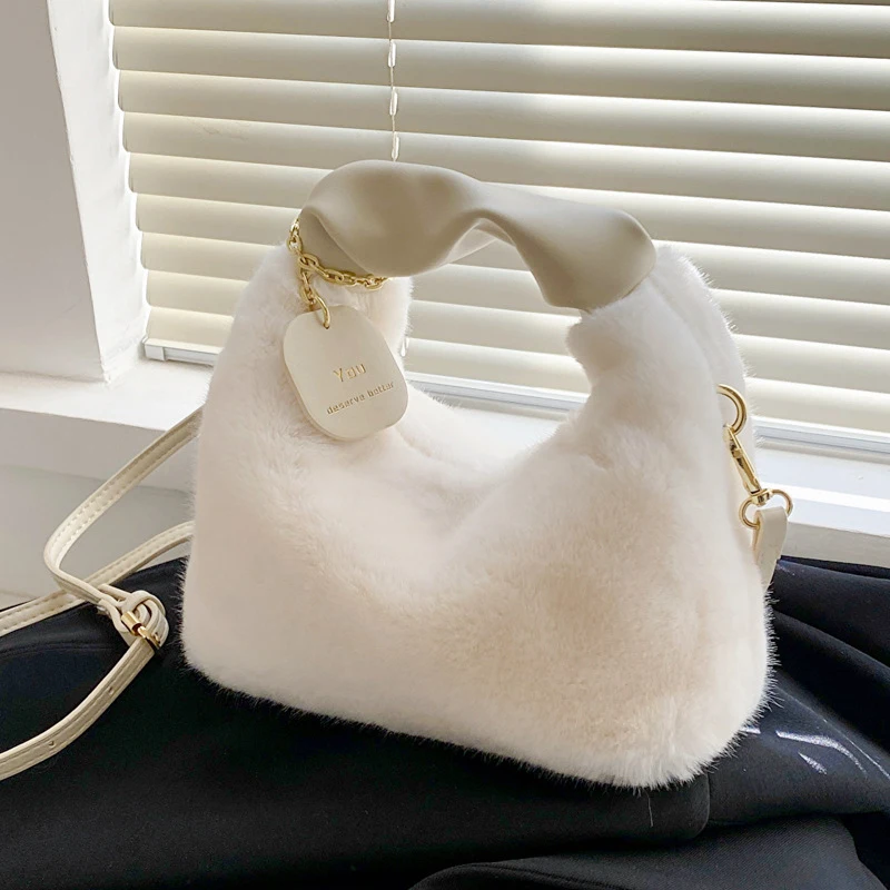 Damskie torebki ze sztucznego futra pluszowe torebki z marszczonym uchwytem mała damska torba na ramię Crossbody Casual Half-Moon Hobos torby zimowe dla kobiet