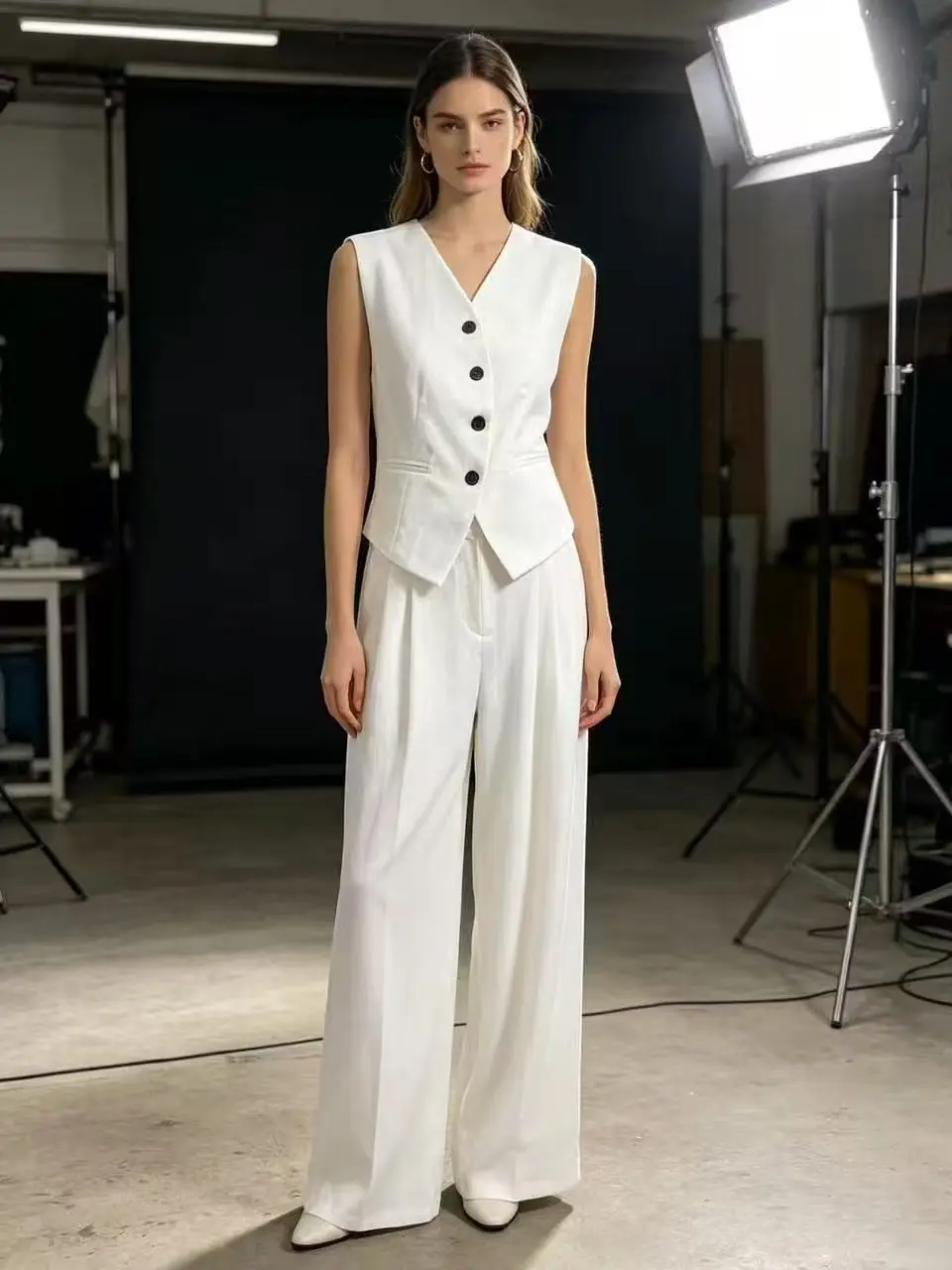 Elegant High Waist Slimming Casual Wide Leg Pants Two Piece Set Women's Style Suit Vest Old Money Fashion Summer Collection