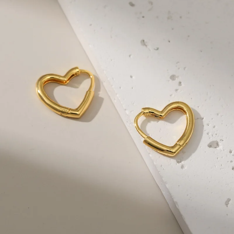 

1 Pair of Small and Sweet Ear Loops with Women Heart-shaped Hollow and Simple Dangle Earrings Jewelry & Accessories
