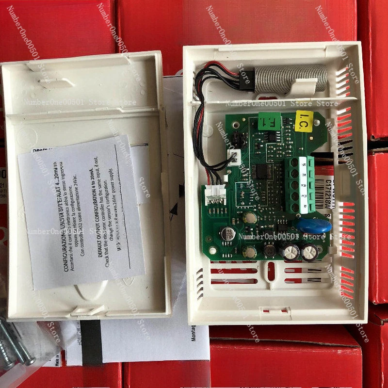 

DPWC111000 Wall Mount Temperature Humidity Sensor Transmitter 0 10V 4 20mA Output