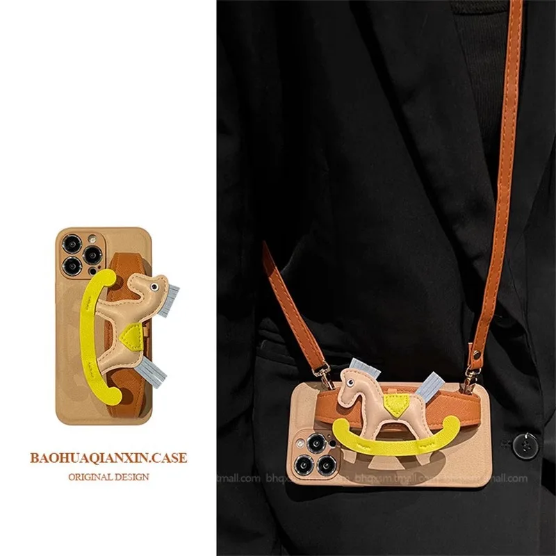 High-end leather Trojan wristband is suitable for Apple 17promax mobile phone case iPhone14Pro autumn and winter 13.