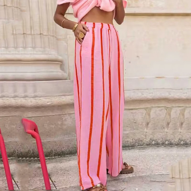 طقم نسائي صيفي جديد لعام 2025، قميص فضفاض مخطط من القطن الفقاعي مع بنطلون واسع الساق، تصميم عصري بأكمام طويلة وياقة بولو وأزرار