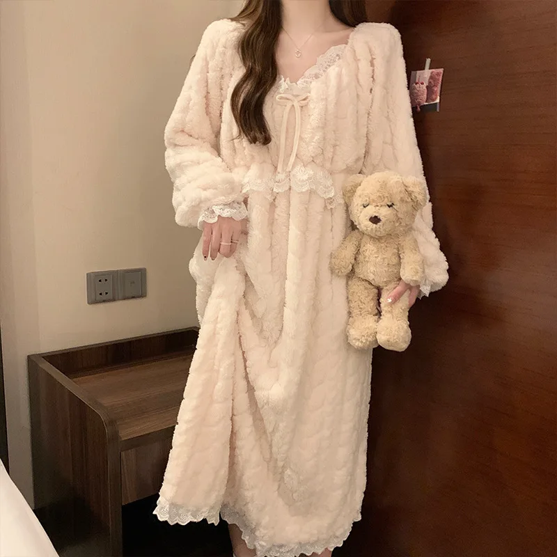 Winter Nightgowns for Women Lace Homewear Princess Style Nightdress Long Sleeves Flannel Warm Roomwear Sleepwear Robe Night