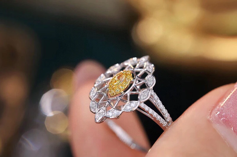 KUGG 100% 18K White Gold Rings Real Natural Yellow Diamond Engagement Ring for Women Vintage Palace Style High Party Jewelry