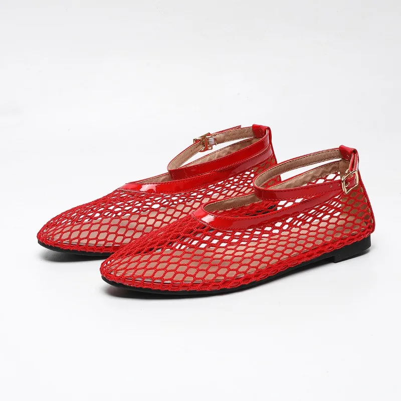 BIG SZIE 43 Comfortable Round Toe Buckle Strap Woman Flat Heels Fashion Design Hollow Out Breathable Mesh Female Sandals view 2