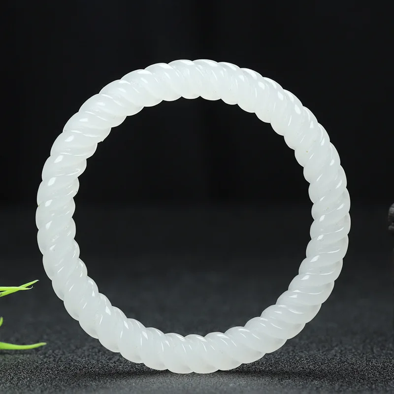 

Natural Xinjiang Jinsi Jade White Jade Twist Bracelet Jue Suet Bracelet Jade Factory Wholesale Live Supply