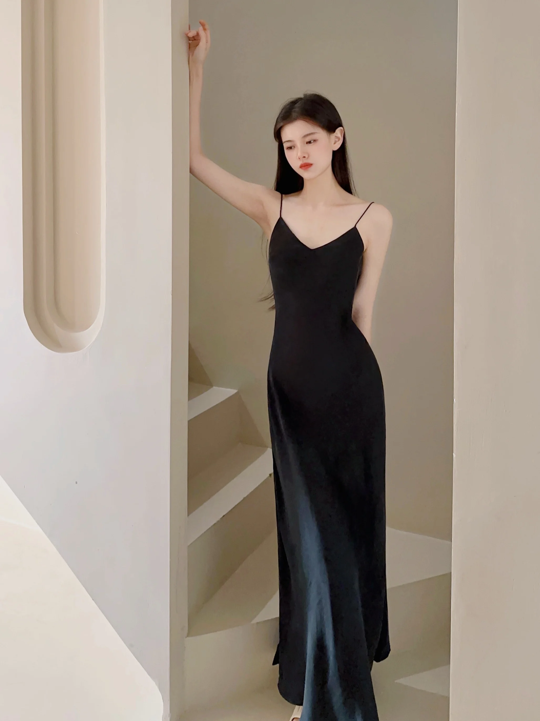 

Длинное драпированное платье из медного аммиачного шелка с гладкими черными полосами, вечернее платье для женщин из ткани Tee times.