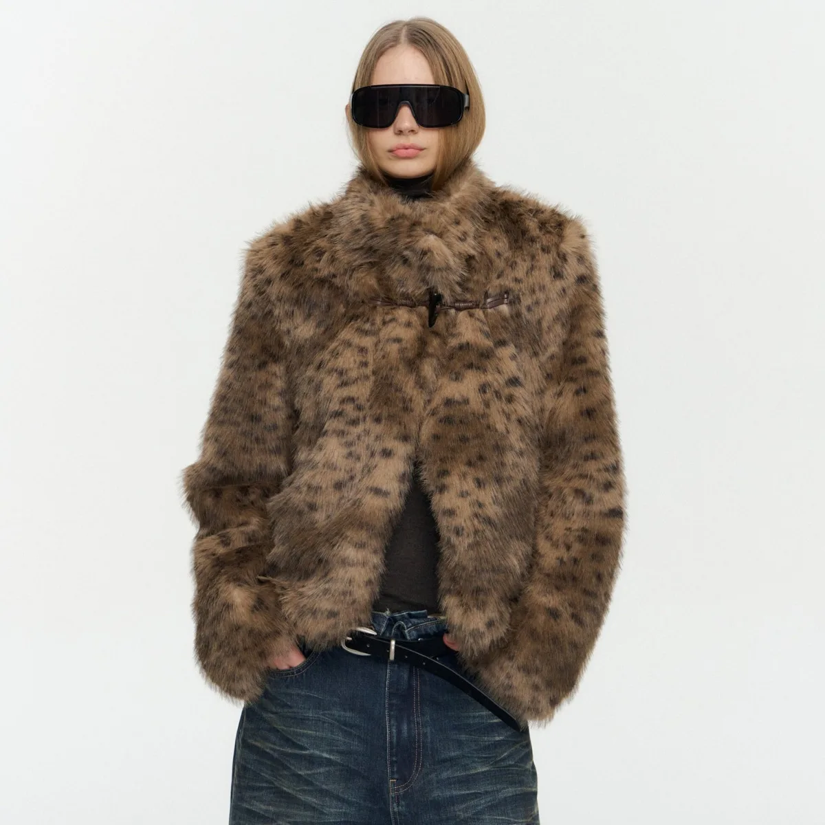 IG Women Leopard Print Faux Fur Cropped Jacket, Stand Collar Toggle Closure, Fluffy Long Sleeve Winter Streetwear Outerwear