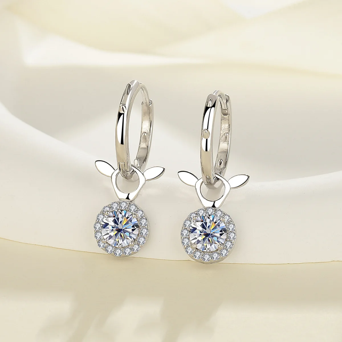 

S925 sterling silver moissanite temperament fashion earrings 1 carat simple earrings cross-border new stud earrings