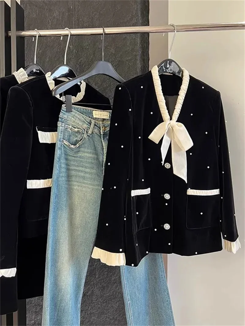 Winter Heavy Industry Diamond studded Nail Bead Splicing Bow Collar French Velvet Coat for Women Spring Autumn Short Jackets