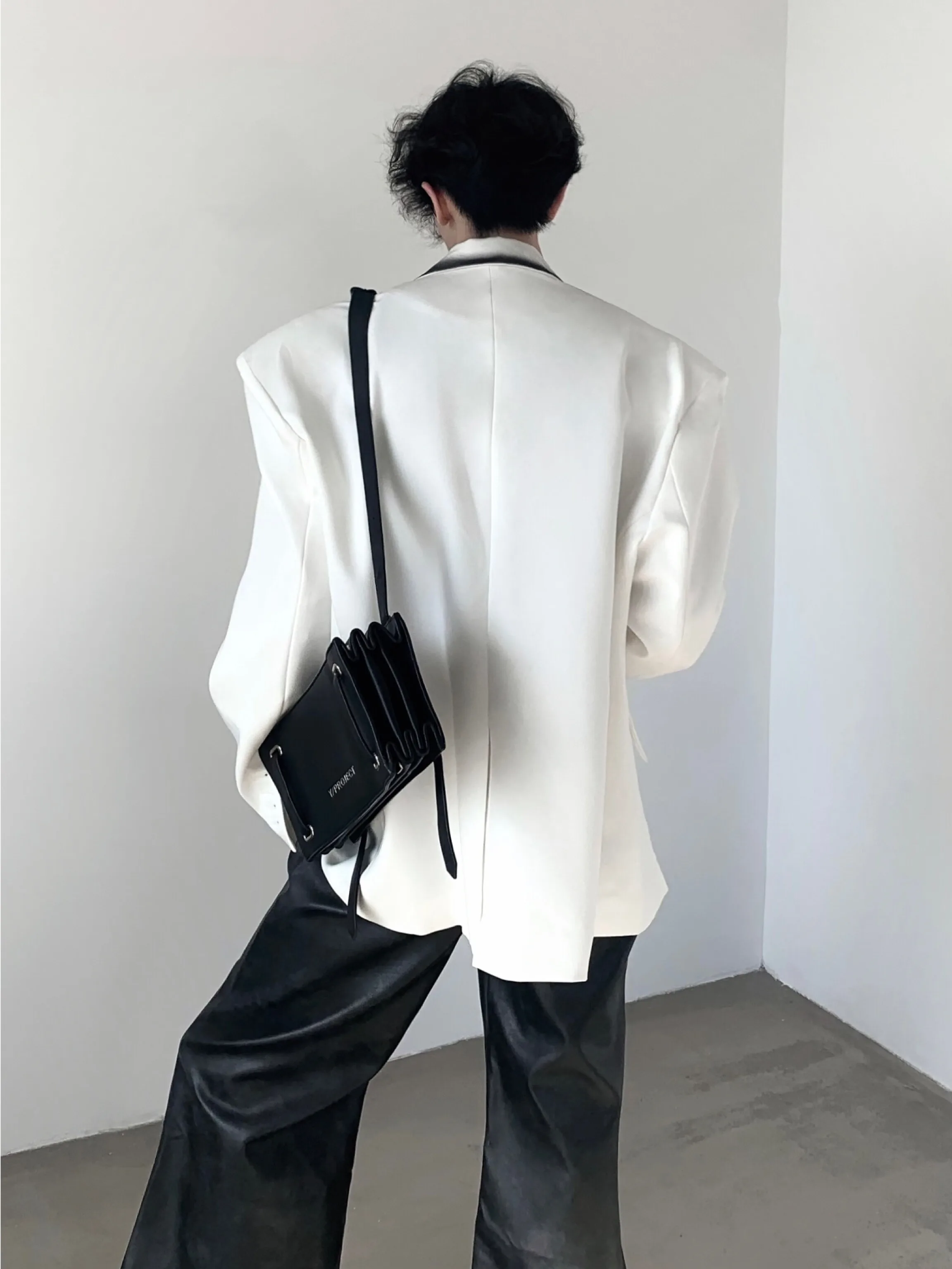 Men's 2024 Autumn Black White Contrast Color Suit Jackets Men's High-end Loose Shoulder Padded Trendy Long-sleeve Suit Jacket