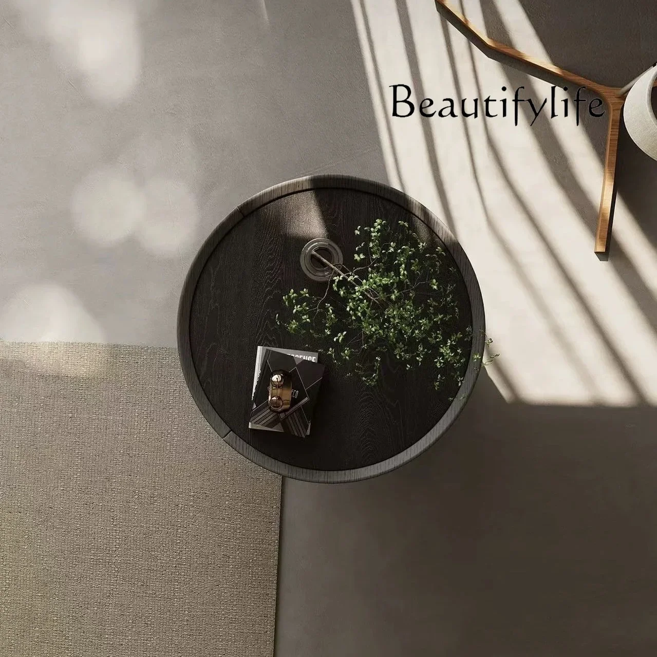 W Comodino minimalista italiano Armadietto portaoggetti di design in acciaio inossidabile Comodino rotondo in legno massello di fascia alta per camera da letto principale