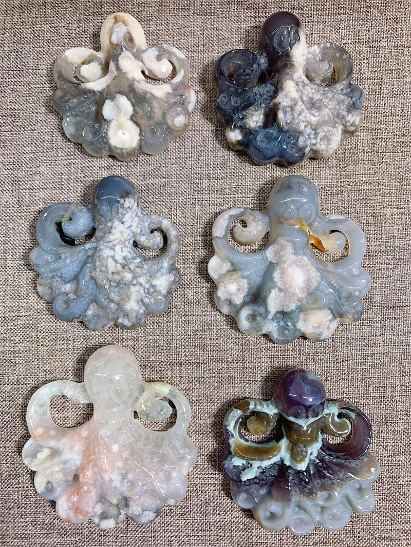 Natural Flower Aagate Octopus Carving Crystal Mineral Madagascar Healing Sphere Tower Palm Workmanship Ornament Carving Chip