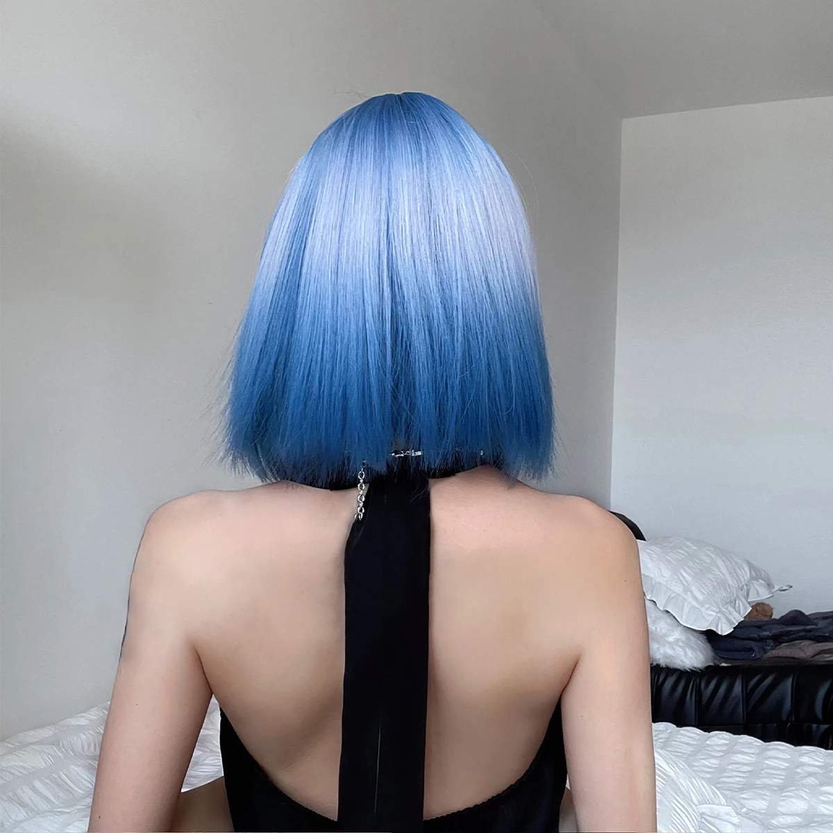 Short Straight Bob Synthetic Wigs Sky Blue White Ombre Wig with Bangs Lolita Cosplay Wigs for Women Halloween Party Wigs Daily