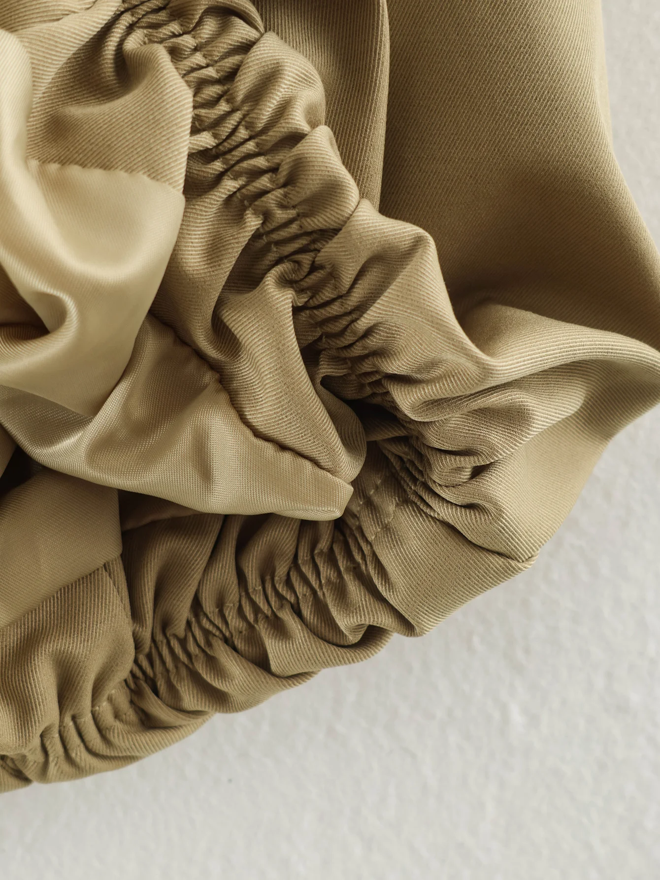 TFMLN Schicke Damenweste mit Stehkragen, doppelreihig, ärmellos, Streetwear-Trenchcoat, neue Herbstmode, plissierte Weste – Detail 19