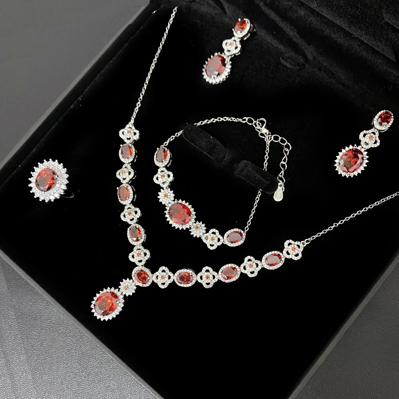 

MDLFES Moissan Diamond Style Jewelry natural ruby plated S925 four leaves flower exquisite light luxury