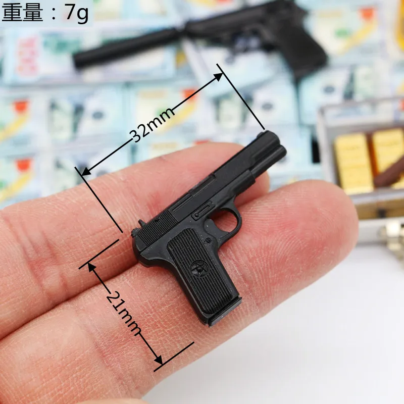 Miniature Pistol Gun Model 1/6 1/12 Metal Simulation Dolls Accessories Dollhouse Figurines Soldier Scene Home Decor Accessories