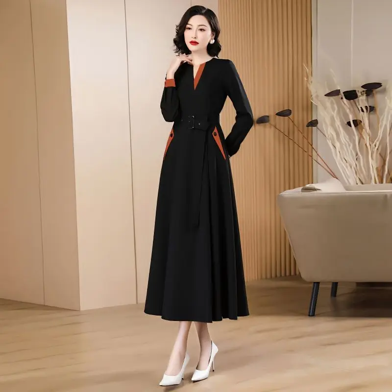 Black Temperament Spliced Dress New Fashion Age Reduction High-end Feeling Slimming Large Display Mid Length Skirt