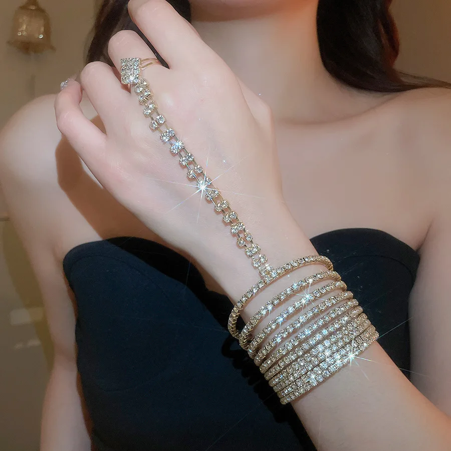 Trendy Multi-layer Crystal Finger Chain Bracelets for Women Rhinestone Stretch Bangle Upper Arm Bracelet Wedding Jewelry Gifts