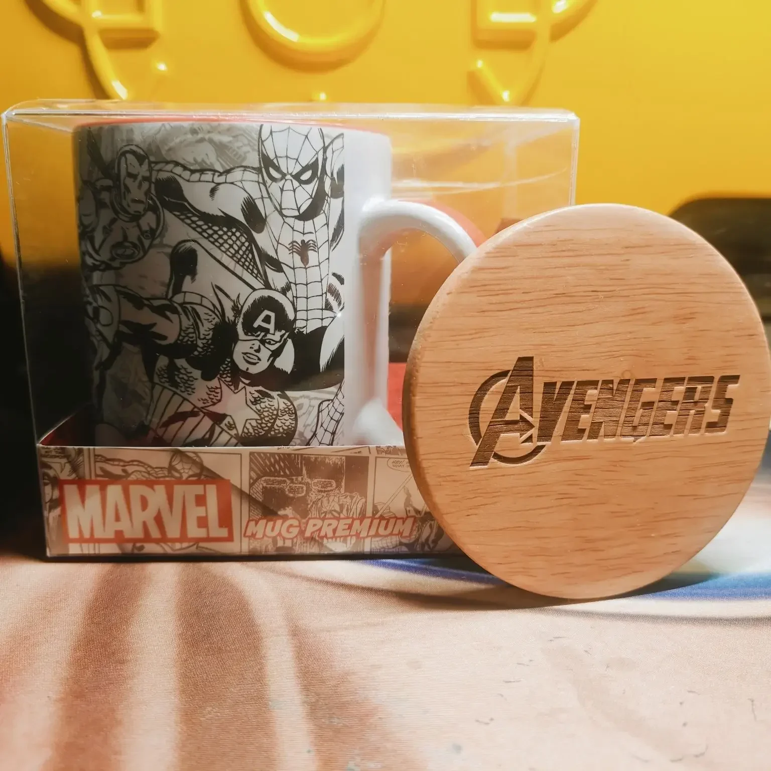 Marvel The Avengers water cup large capacity coffee mug gift box creative Spider-Man Iron Man Peripheral Movies holiday gift