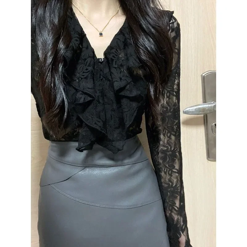 French Retro Lace Top for Women Early Spring Temperament Gentle Style Three-dimensional Shirt with Ruffled Shirt