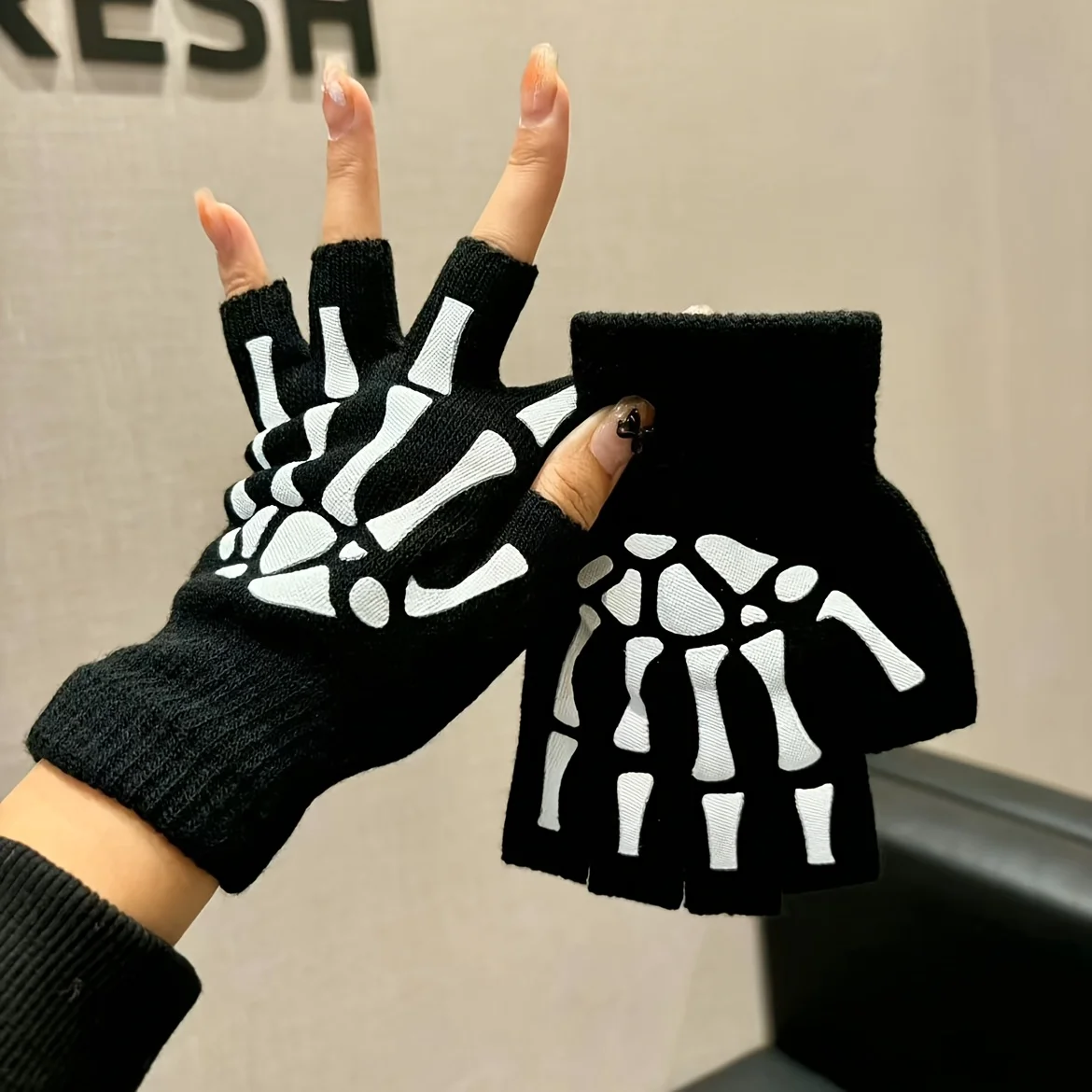 New Arrival Men's and Women's Autumn/Winter Thermal Cycling Mittens Knit Half-Finger Cold-Resistant Black Gloves