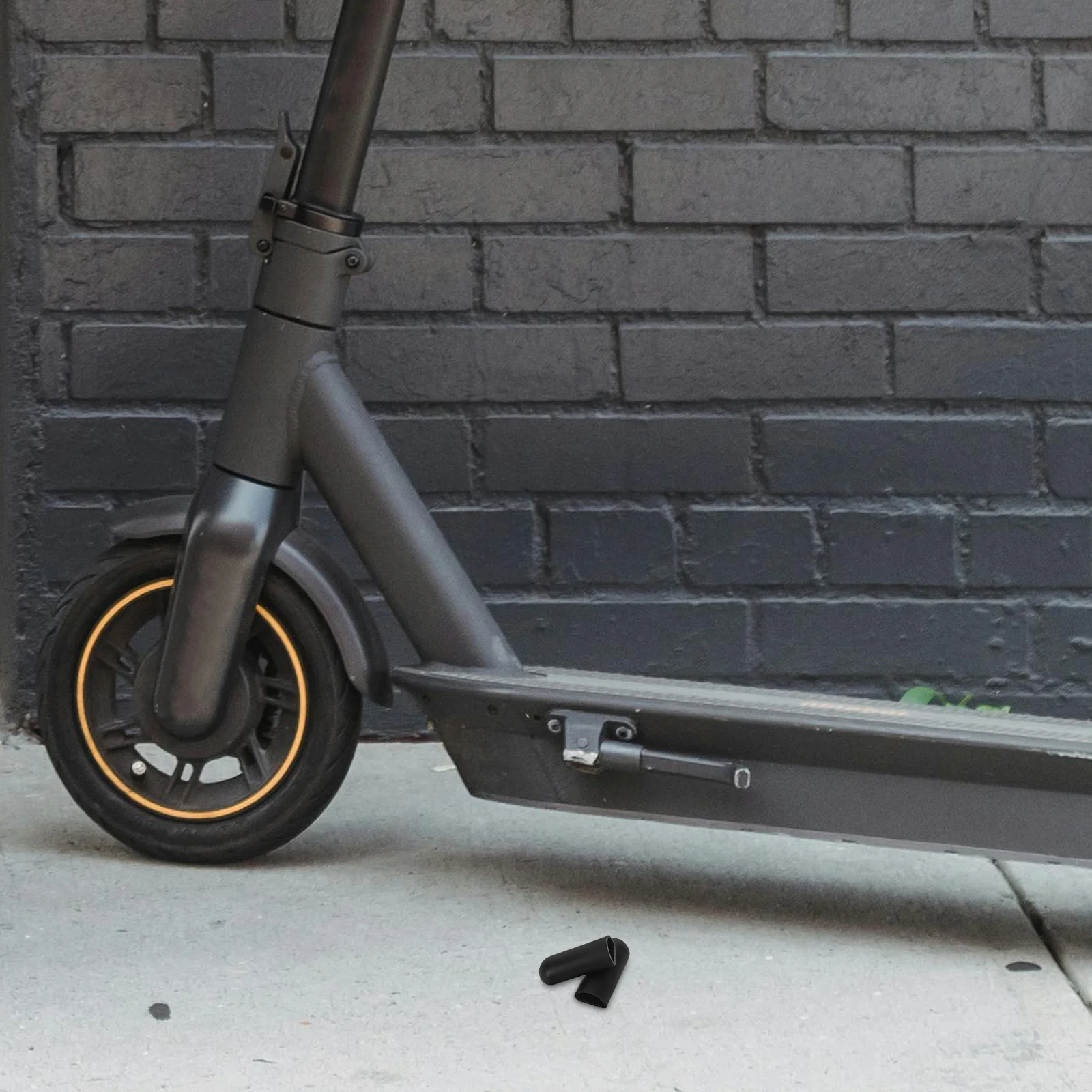 ปลอกกันลื่นสำหรับขาตั้งสกู๊ตเตอร์ไฟฟ้า 2 ชิ้น ทำจากซิลิโคน ป้องกันการลื่นไถล สีดำ