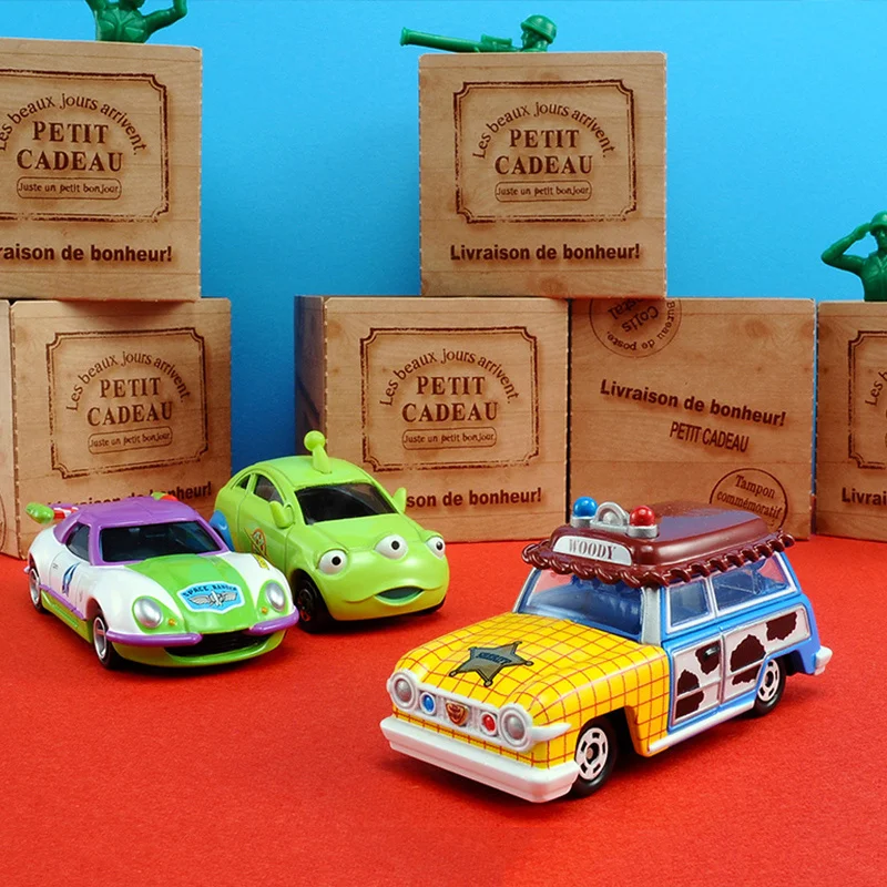 

TOMY Toy Story 4 Alloy Mini Car Model Display Toy Buzz Lightyear Woody Fork Sir Lord Knight Table Decoration Vehicle Collectible