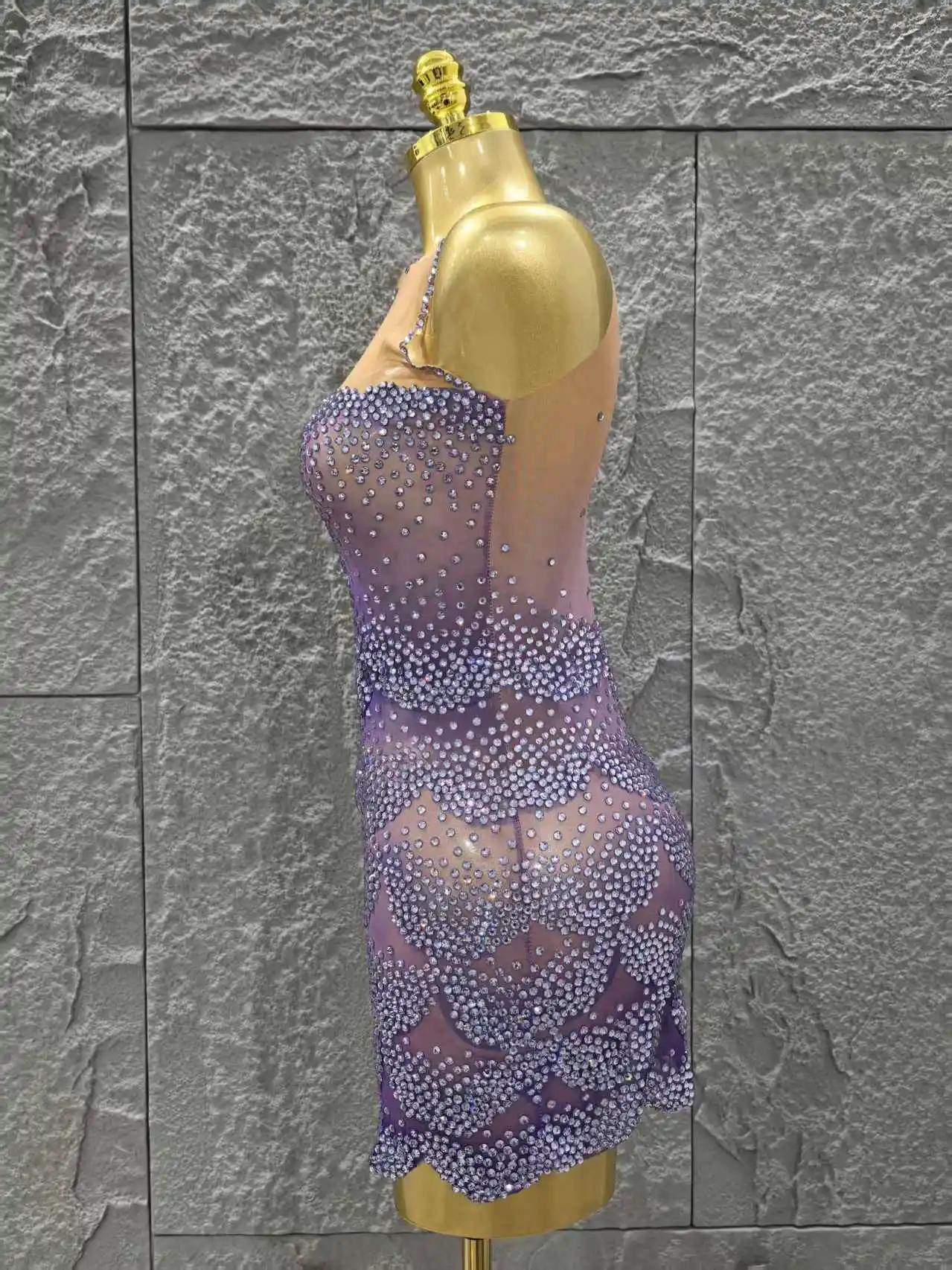 Minivestido ceñido transparente de malla para mujer, sin mangas, con diamantes de imitación brillantes, para celebración en club nocturno, fiesta de cumpleaños