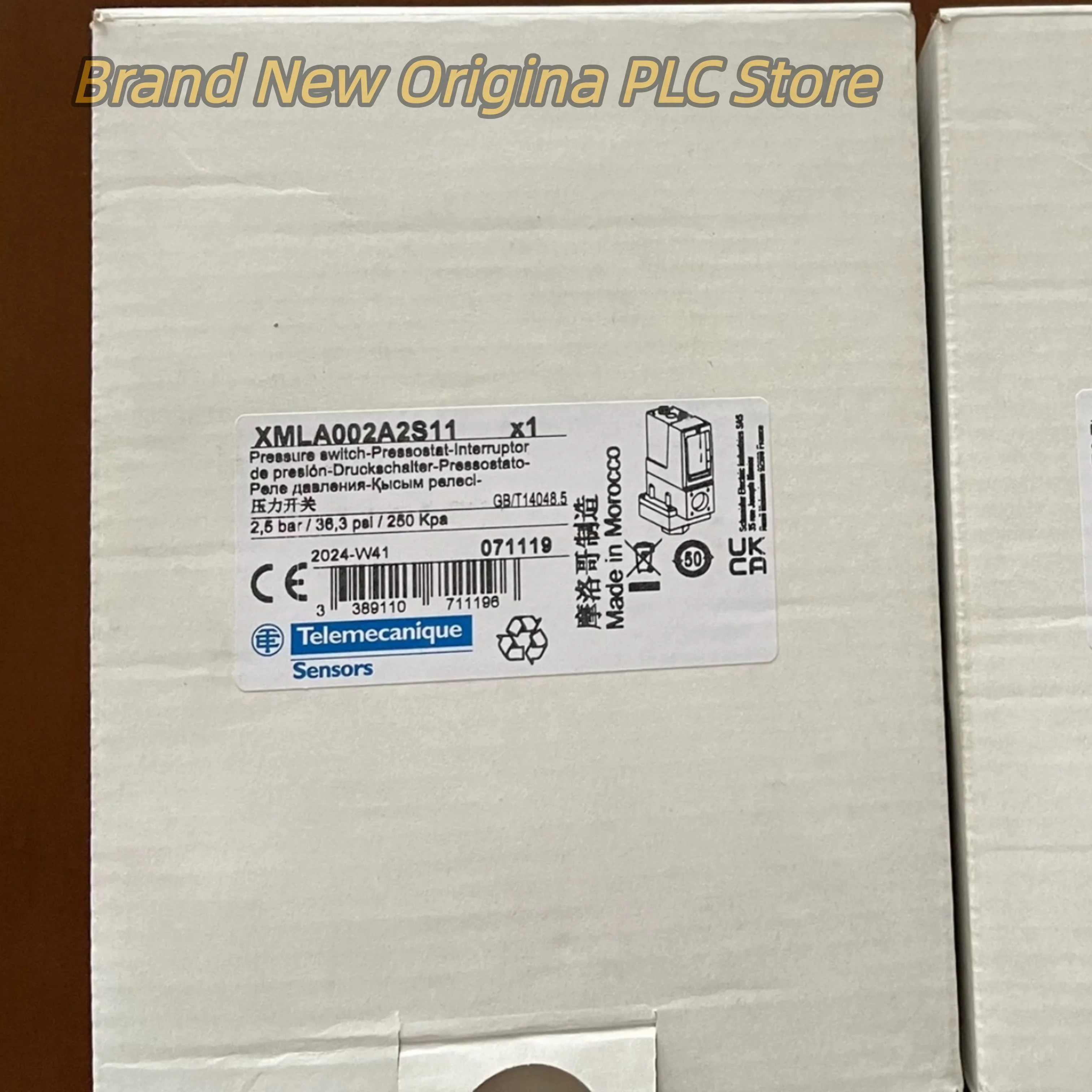 

Pressure switch XMLA002A2S11 0.15-2bar brand new XMLA004A2S11 0.4-4bar