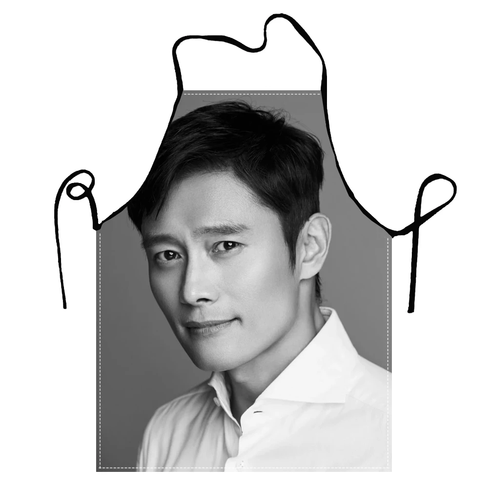 Lee Byung Hun Apron Santa Flying with Merry Christmas Text Design - Sleeveless Kitchen Apron for Holiday Baking7.23
