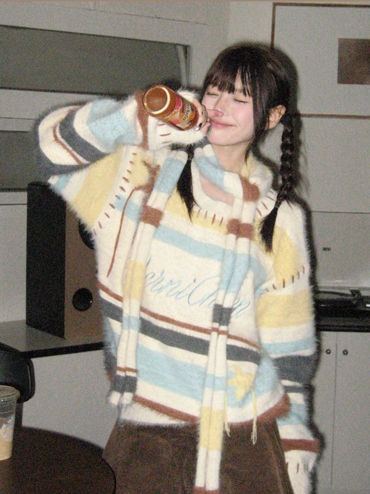 

Y2k Эстетические контрастные цветные полосатые свитера Harajuku, женские шарфы с вышивкой букв, джемперы, 2025 г., повседневные свободные пуловеры в стиле гранж