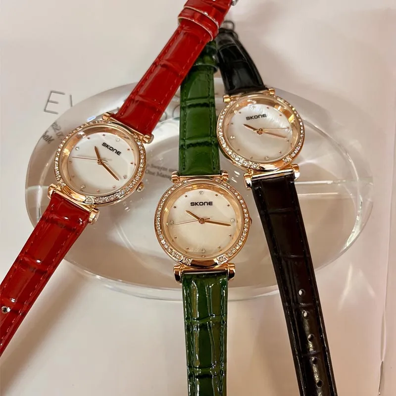 SKONE Reloj de pulsera con incrustaciones de diamantes especialmente de alta gama con temperamento simple y moderno, reloj retro de cuarzo para mujer