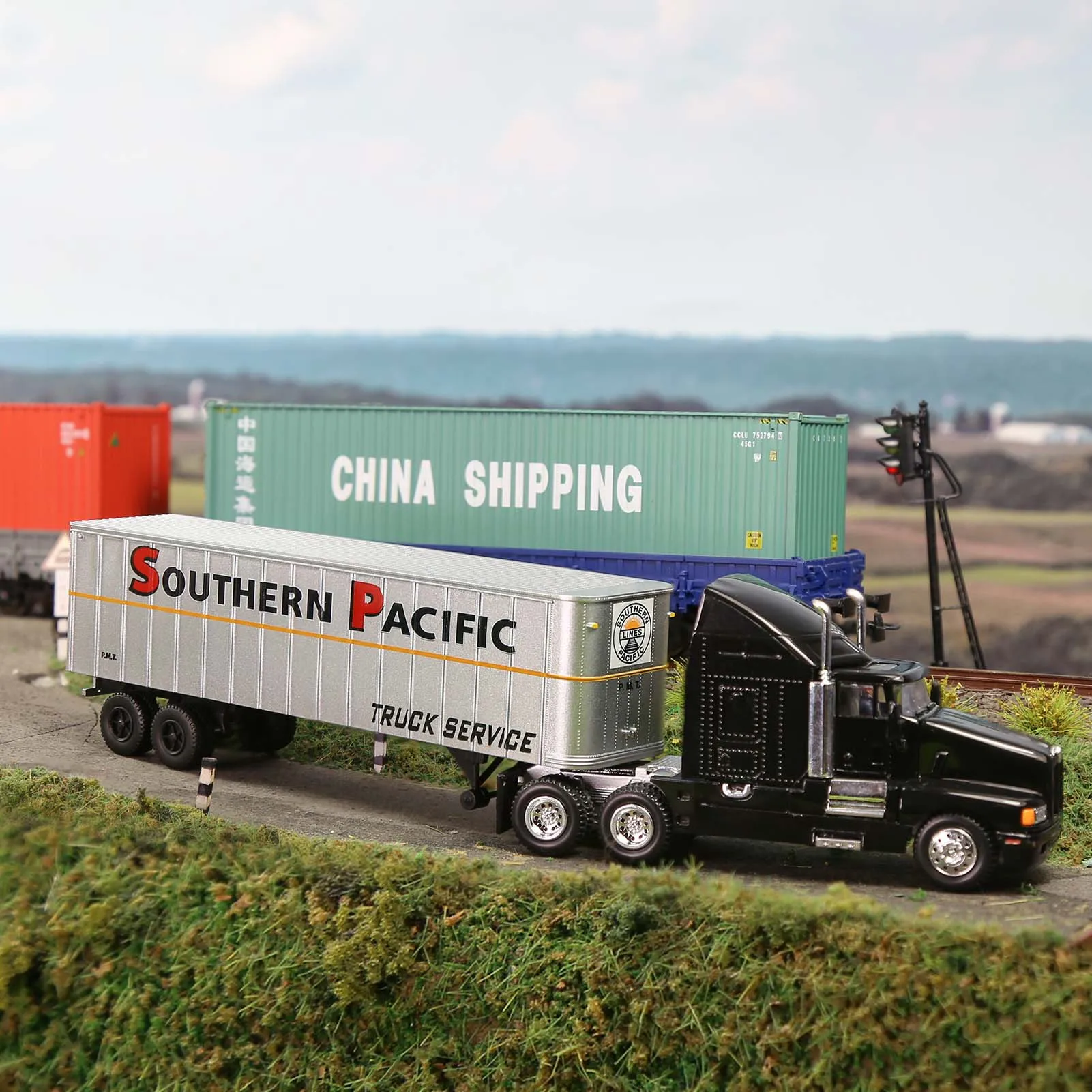 C15066 Evemodel Trailer - N Scale 1:160 Plastic Model Trailer Painted (Pack of 2) for Model Wagon Model Tractor