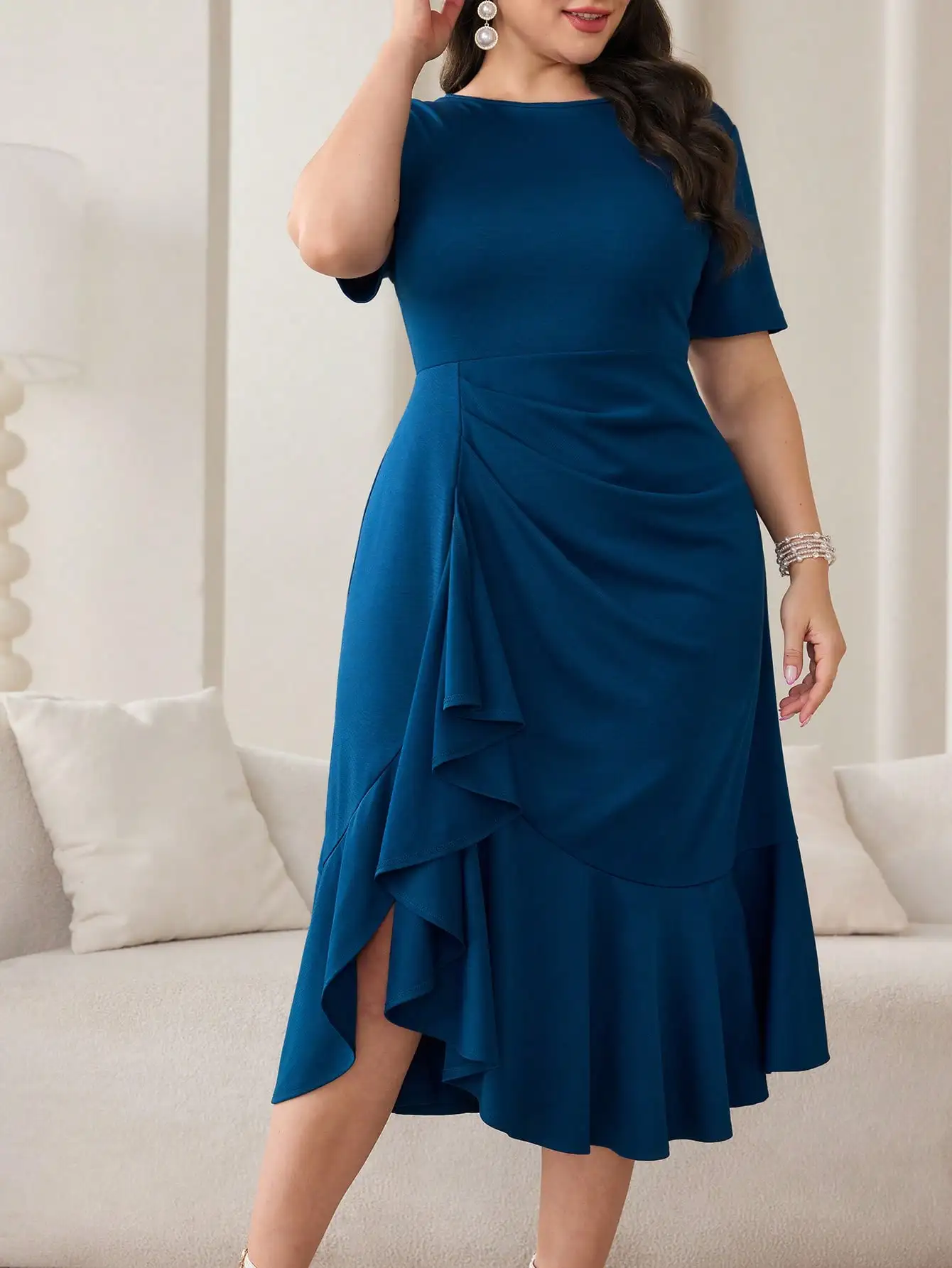 

Plus Size Solid Teal Round Neck Short Sleeve Ruffle Asymmetrical Midi Dress