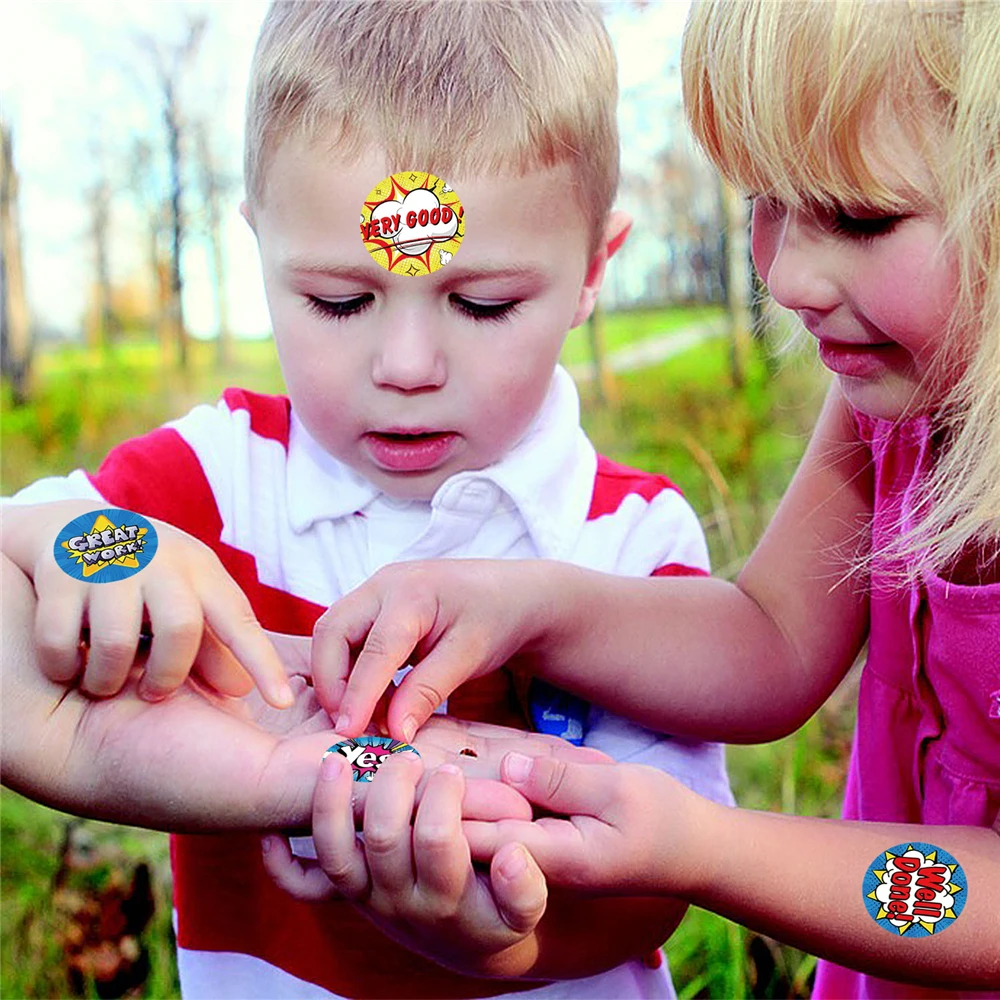 สติกเกอร์รางวัลน่ารักใหม่100-500ชิ้นพร้อมสติ๊กเกอร์สร้างแรงบันดาลใจสำหรับเด็กนักเรียนโรงเรียน