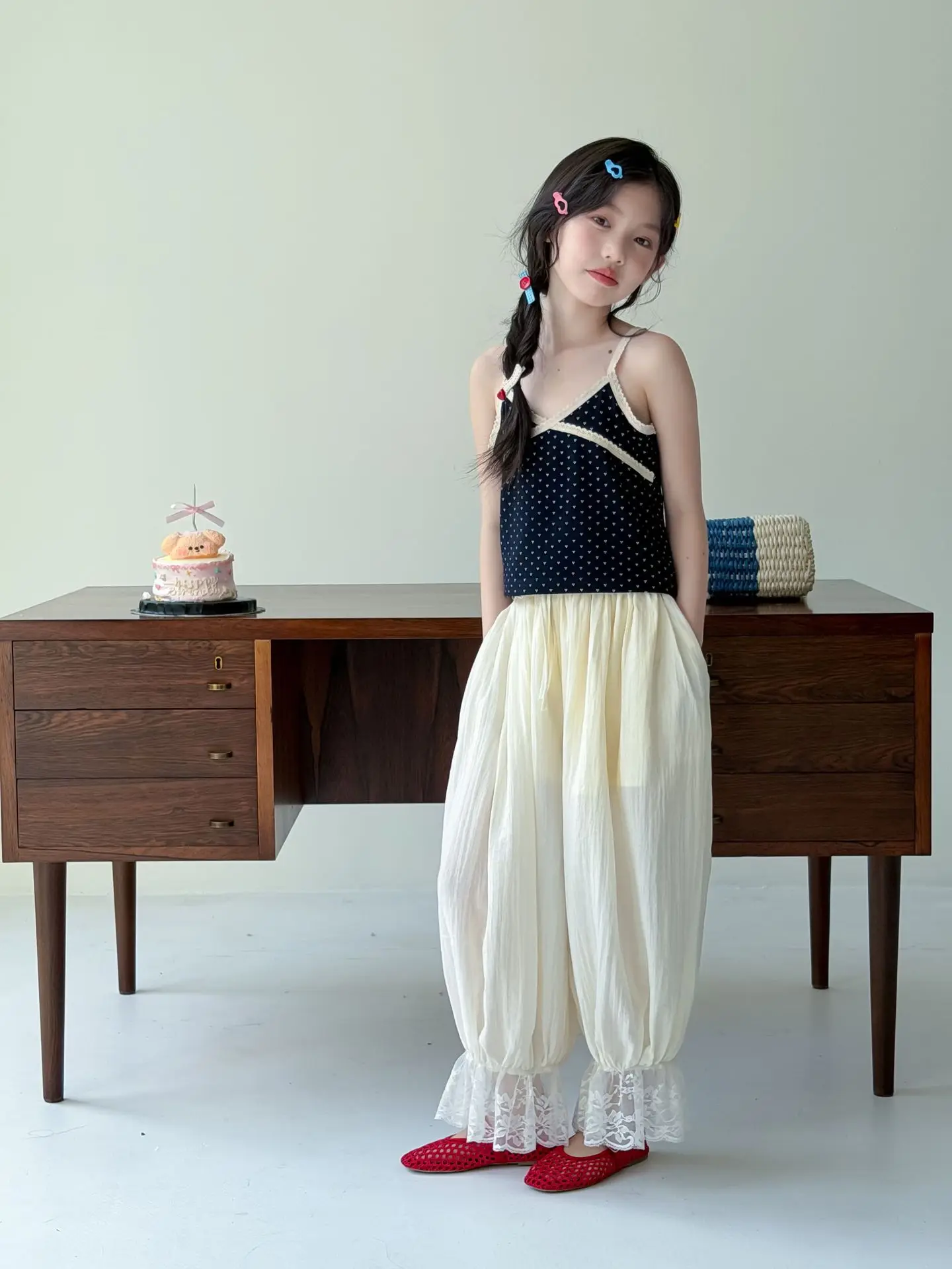 2026 Summer New Girls' Lace Lantern Pants Children's Lightweight Breathable Mosquito Resistant Pants
