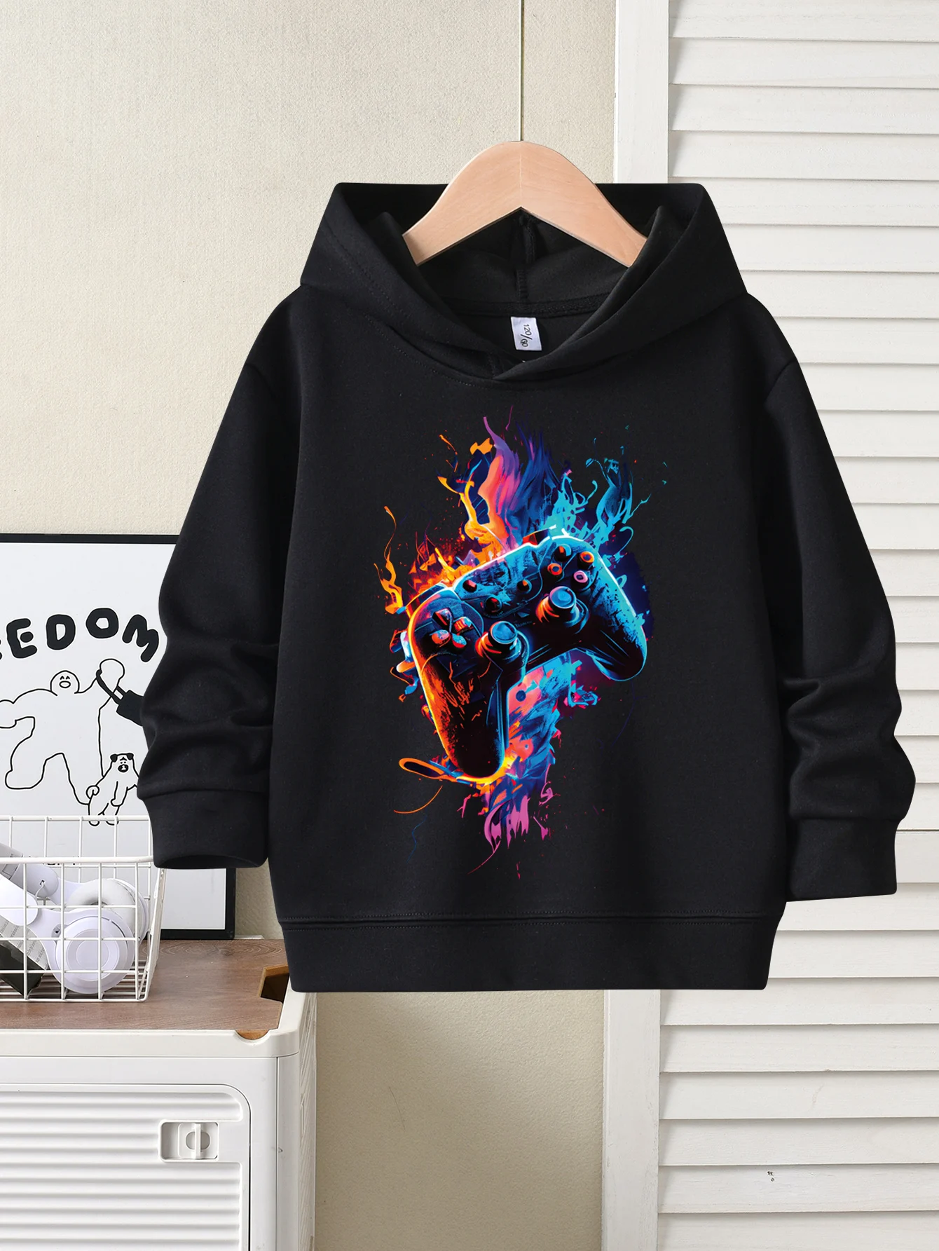 

Fashionable hooded sweatshirt game controller, soft and skin friendly fabric for spring and autumn, boys' casual pullover hoodie