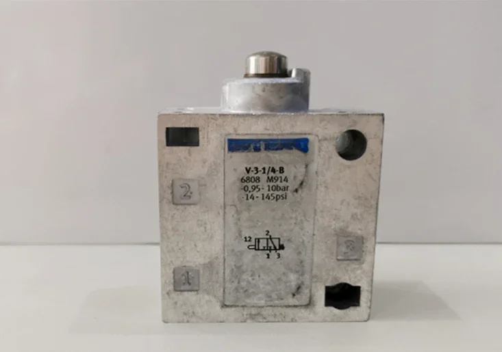 Festo direct acting round head valve V-3-5-1/4-B 6808 6809 V-3-M5 3626