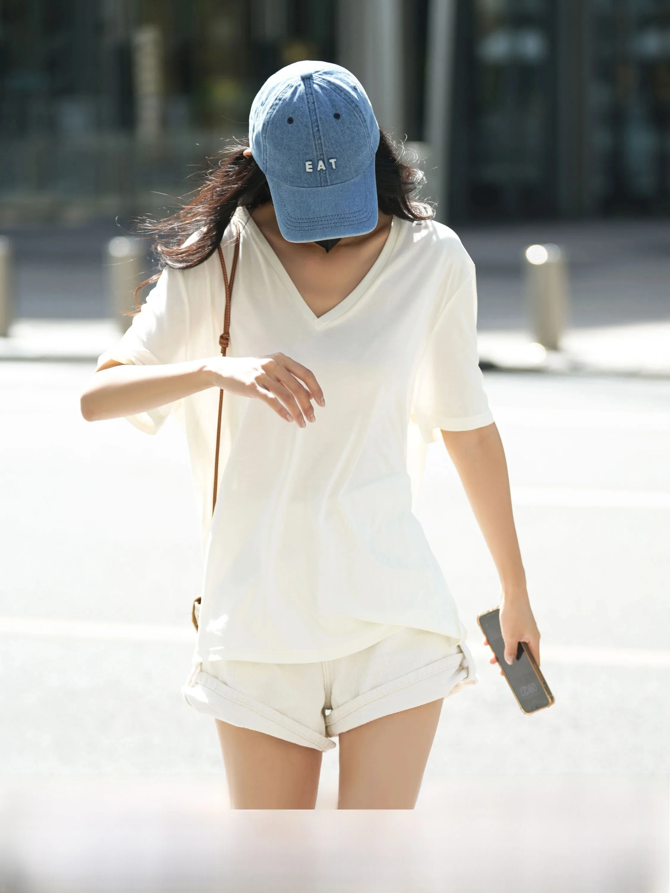 

Luna7xi Women's White V-neck Short Sleeve T-shirt Casual Loose Fit Summer Fashionable Versatile Top Korean Style Commute Wind