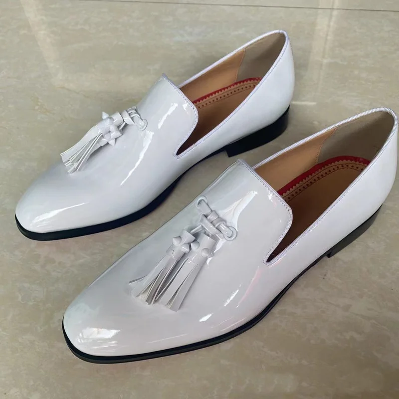 Luxury Fashion White Men Patent Leather Shoes Handmade Tassel Loafers Breathable Slip On Flats Wedding Party Dress Shoes For Men