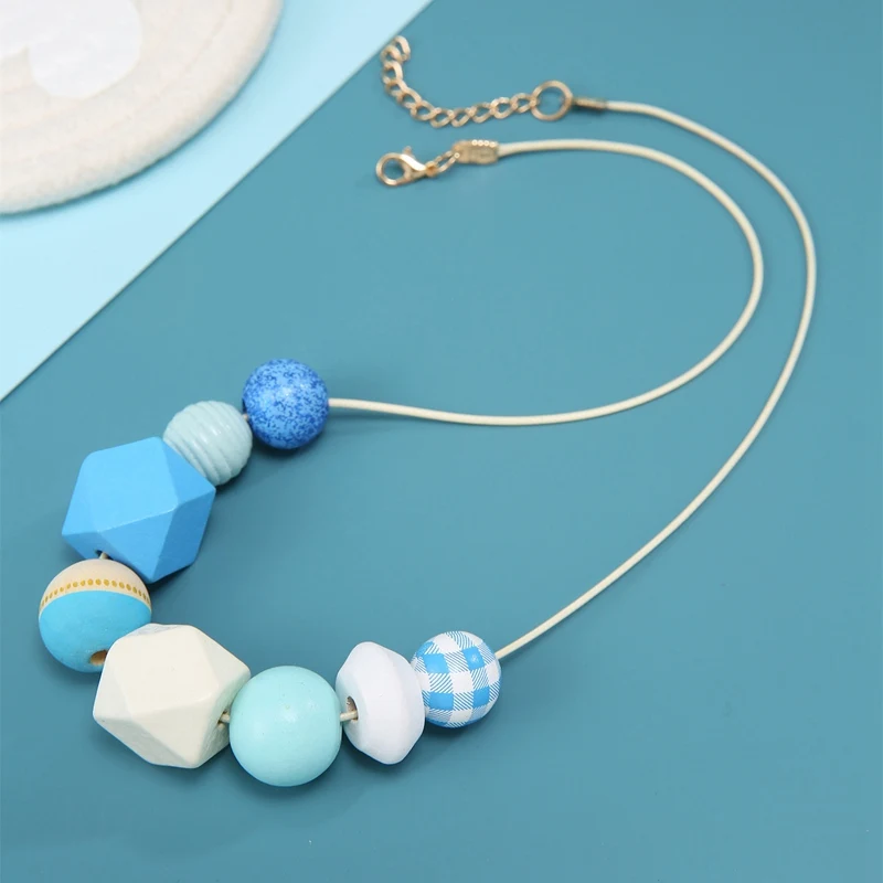 Wooden Beaded Geometric Pendant Necklace for Women Retro Neck Collar Fashion Jewelry